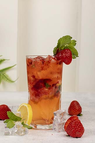 STRAWBERRY MOJITO