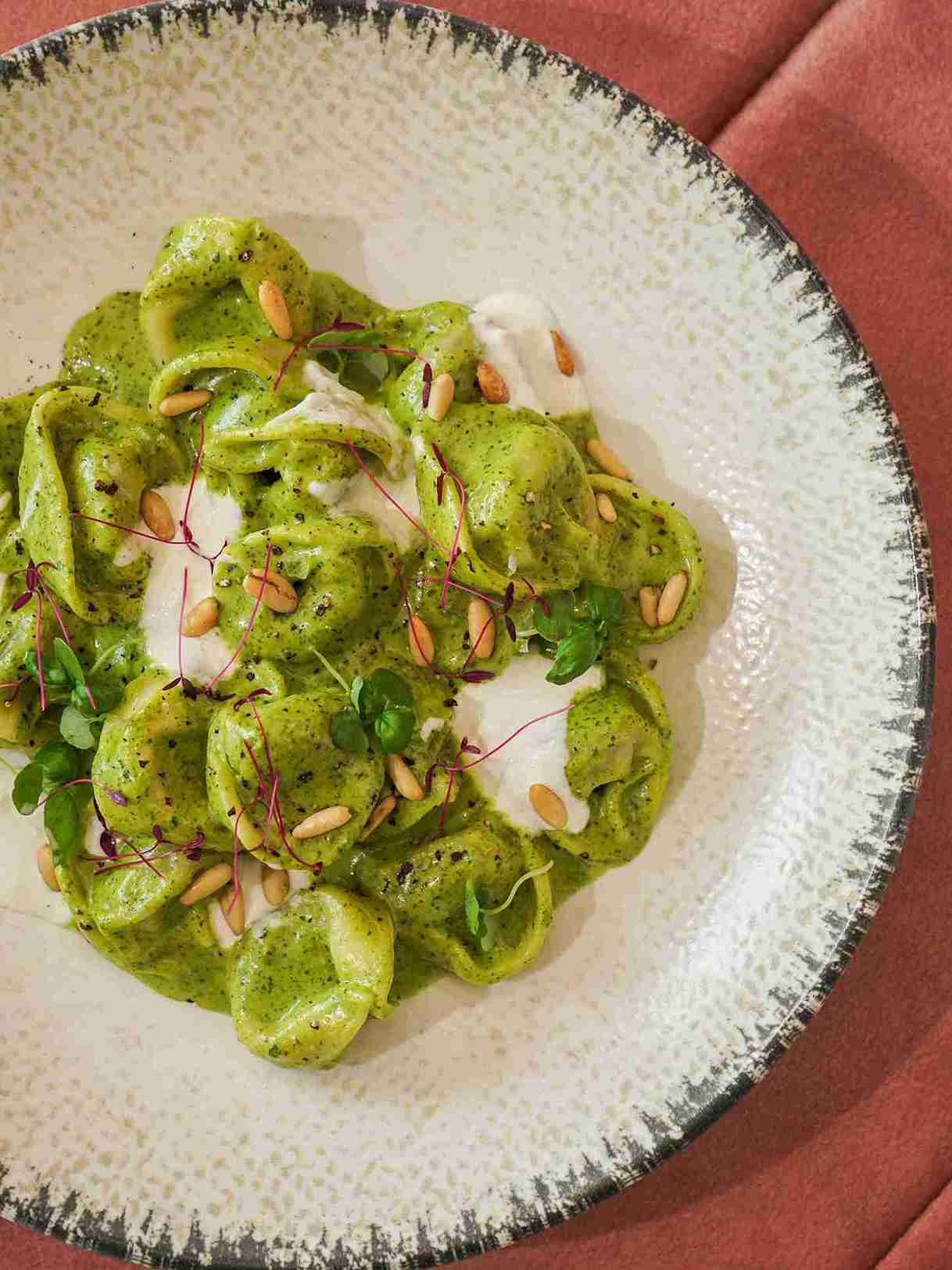 Creamy Pesto Tortellini 
